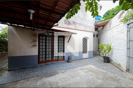 Casa para alugar com 85m², 2 quartos e 3 vagasGaragem