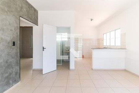 Sala de casa de condomínio para alugar com 2 quartos, 70m² em Parque Santana, Mogi das Cruzes