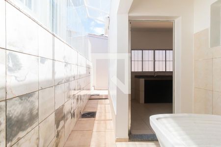 Casa de condomínio para alugar com 70m², 2 quartos e 1 vaga Casa de condomínio para alugar com 70m², 2 quartos e 1 vagaCorredor dos Fundos