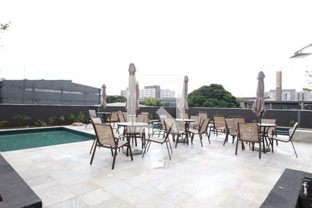 Apartamento à venda com 34m², 2 quartos e sem vagaÁrea comum - Piscina