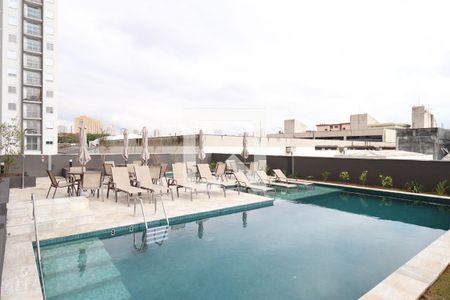 Apartamento à venda com 34m², 2 quartos e sem vagaÁrea comum - Piscina