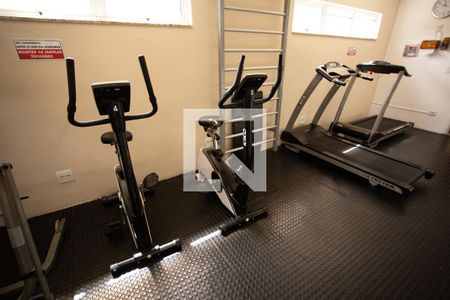 Apartamento à venda com 57m², 2 quartos e 2 vagas Apartamento à venda com 57m², 2 quartos e 2 vagasÁREA COMUM- ACADEMIA