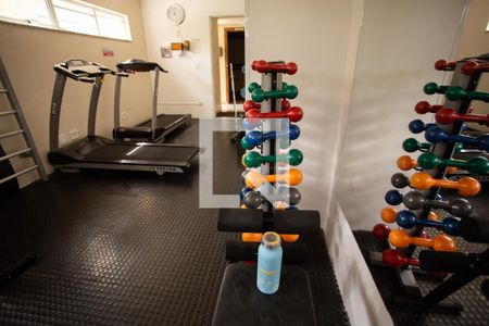 Apartamento à venda com 57m², 2 quartos e 2 vagas Apartamento à venda com 57m², 2 quartos e 2 vagasÁREA COMUM- ACADEMIA