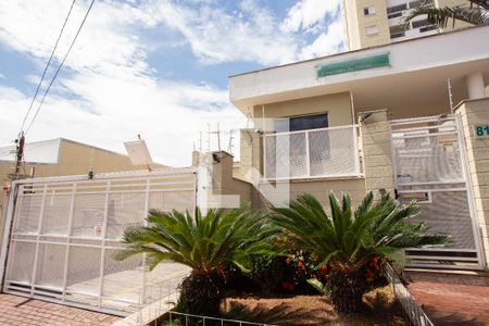 Apartamento à venda com 57m², 2 quartos e 2 vagas Apartamento à venda com 57m², 2 quartos e 2 vagasFACHADA