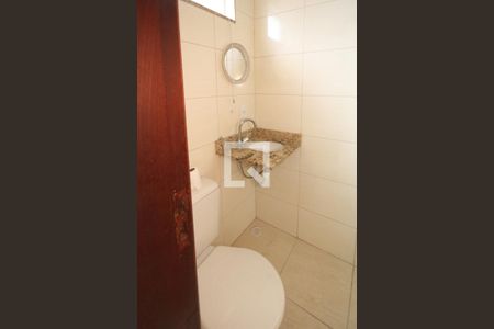 Casa de condomínio para alugar com 53m², 3 quartos e 1 vaga Casa de condomínio para alugar com 53m², 3 quartos e 1 vagaBanheiro da Suíte