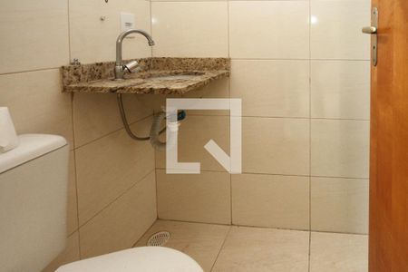 Casa de condomínio para alugar com 53m², 3 quartos e 1 vaga Casa de condomínio para alugar com 53m², 3 quartos e 1 vagaBanheiro da Suíte