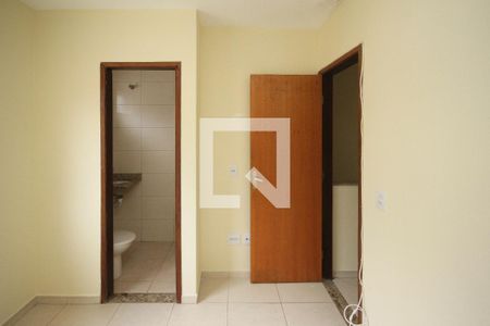 Casa de condomínio para alugar com 53m², 3 quartos e 1 vaga Casa de condomínio para alugar com 53m², 3 quartos e 1 vagaSuite