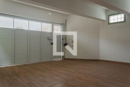 Casa à venda com 297m², 3 quartos e 3 vagasGaragem
