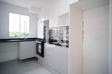 Sala/cozinha de apartamento para alugar com 2 quartos, 38m² em Chácara Seis de Outubro, São Paulo