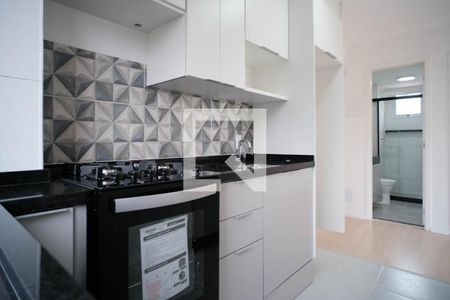 Sala/cozinha de apartamento para alugar com 2 quartos, 38m² em Chácara Seis de Outubro, São Paulo