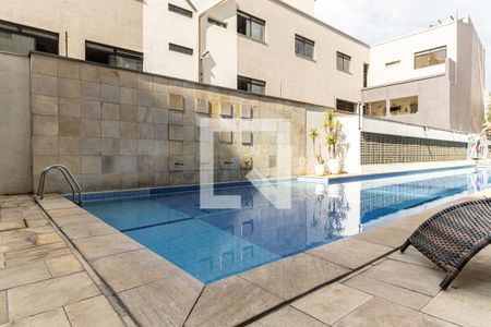 Apartamento para alugar com 27m², 1 quarto e 1 vaga Apartamento para alugar com 27m², 1 quarto e 1 vagaPiscina