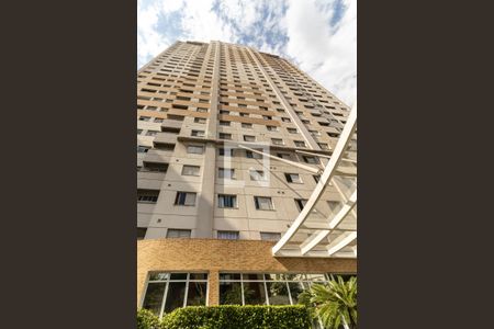 Apartamento para alugar com 27m², 1 quarto e 1 vaga Apartamento para alugar com 27m², 1 quarto e 1 vagaFachada