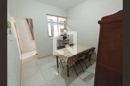 Apartamento para alugar com 99m², 2 quartos e sem vagaCozinha 