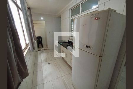 Apartamento para alugar com 99m², 2 quartos e sem vagaCozinha 