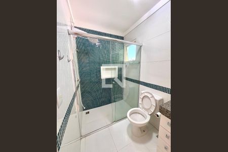 Casa de condomínio à venda com 126m², 3 quartos e 2 vagasBanheiro da Suíte