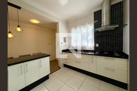 Casa de condomínio à venda com 126m², 3 quartos e 2 vagasCozinha