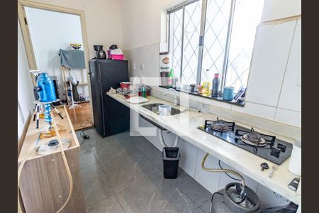 Casa à venda com 110m², 1 quarto e 2 vagas Casa à venda com 110m², 1 quarto e 2 vagasCozinha