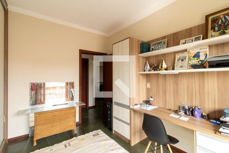 Casa à venda com 360m², 4 quartos e 4 vagas Quarto 2