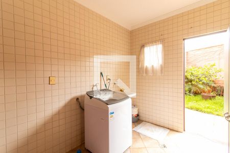 Casa à venda com 360m², 4 quartos e 4 vagasÁrea de Serviço