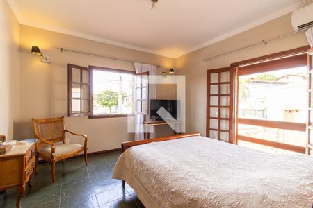 Casa à venda com 360m², 4 quartos e 4 vagasSuíte 