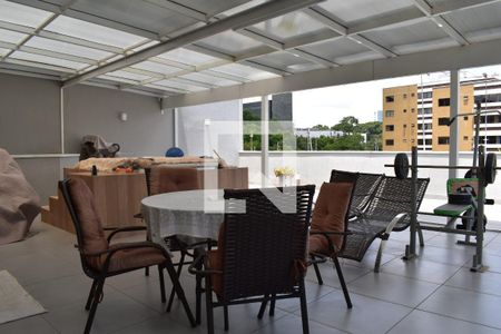 Casa para alugar com 300m², 4 quartos e 5 vagas Casa para alugar com 300m², 4 quartos e 5 vagasVaranda/Jacuzzi