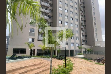 Apartamento à venda com 51m², 2 quartos e 1 vagaFachada Prédio e Jardim
