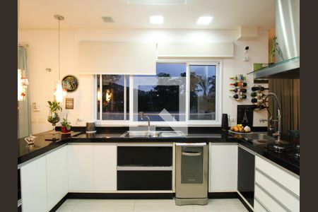 Casa à venda com 400m², 4 quartos e 4 vagasCozinha