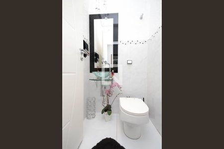 Casa à venda com 400m², 4 quartos e 4 vagas Casa à venda com 400m², 4 quartos e 4 vagasLavabo Sala