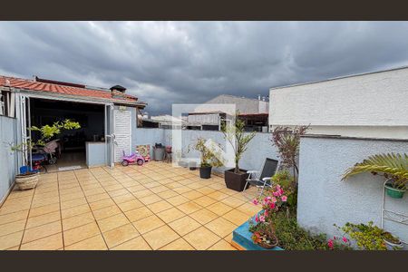 Apartamento à venda com 136m², 3 quartos e 2 vagasCobertura