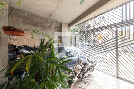 Casa à venda com 174m², 5 quartos e 1 vaga Casa à venda com 174m², 5 quartos e 1 vagaGaragem