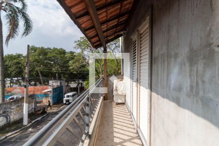 Casa à venda com 174m², 5 quartos e 1 vaga Casa à venda com 174m², 5 quartos e 1 vagaVaranda do Quarto 2