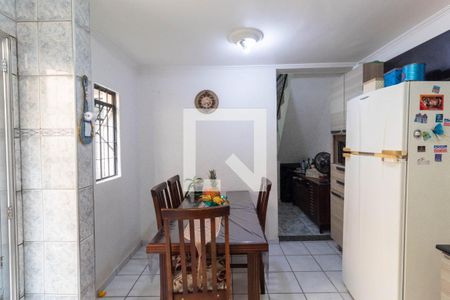 Casa à venda com 174m², 5 quartos e 1 vaga Casa à venda com 174m², 5 quartos e 1 vagaCozinha 2