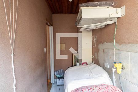 Casa à venda com 174m², 5 quartos e 1 vaga Casa à venda com 174m², 5 quartos e 1 vagaLavanderia 2