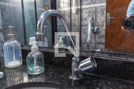 Casa à venda com 174m², 5 quartos e 1 vaga Casa à venda com 174m², 5 quartos e 1 vagaBanheiro 3