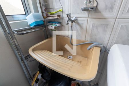 Casa à venda com 174m², 5 quartos e 1 vaga Casa à venda com 174m², 5 quartos e 1 vagaLavanderia 1