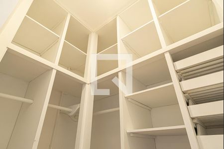 Apartamento para alugar com 42m², 1 quarto e sem vagaQuarto - Closet