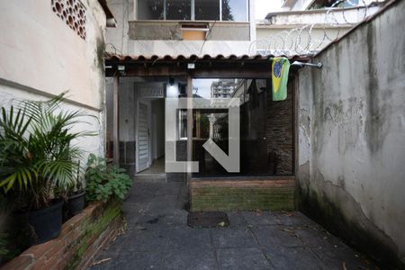 Casa à venda com 100m², 3 quartos e 1 vagaQuintal