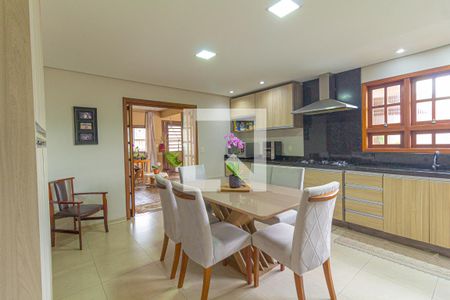 Cozinha de casa à venda com 5 quartos, 256m² em Estância Velha, Canoas
