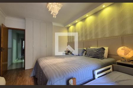 Casa à venda com 150m², 3 quartos e 2 vagasSuíte