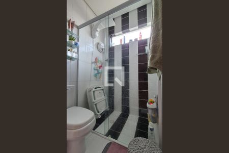 Casa à venda com 150m², 3 quartos e 2 vagasBanheiro da suíte