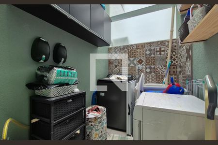 Casa à venda com 150m², 3 quartos e 2 vagasLavanderia