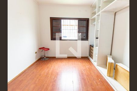 Casa à venda com 200m², 3 quartos e 3 vagas Casa à venda com 200m², 3 quartos e 3 vagasQuarto 2