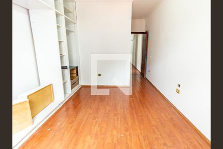 Casa à venda com 200m², 3 quartos e 3 vagas Casa à venda com 200m², 3 quartos e 3 vagasQuarto 2