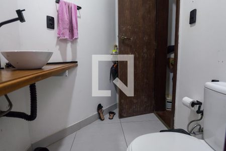 Casa de condomínio para alugar com 1800m², 4 quartos e 4 vagasbanheiro suíte 3