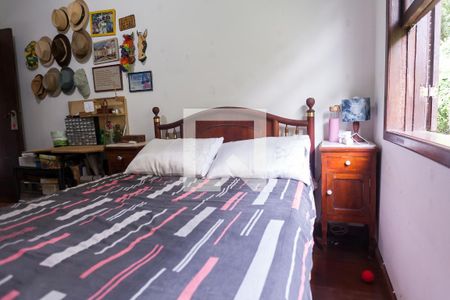 Casa de condomínio para alugar com 1800m², 4 quartos e 4 vagassuíte 3