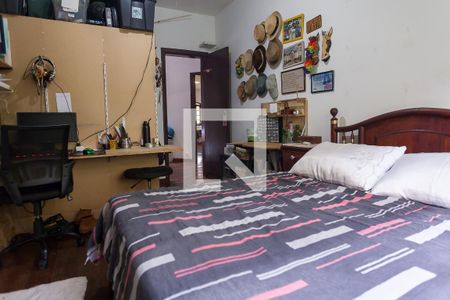 Casa de condomínio para alugar com 1800m², 4 quartos e 4 vagassuíte 3