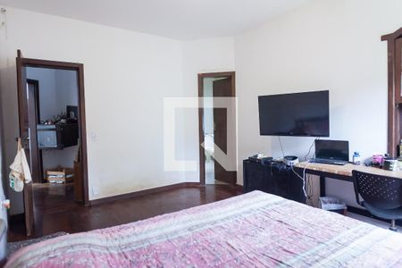 Casa de condomínio para alugar com 1800m², 4 quartos e 4 vagassuite 2