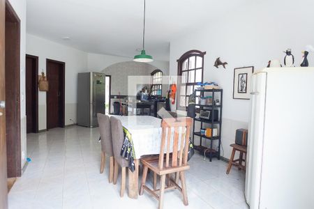 Casa de condomínio para alugar com 1800m², 4 quartos e 4 vagasCozinha