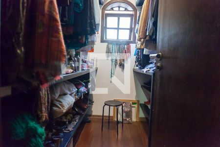 Casa de condomínio para alugar com 1800m², 4 quartos e 4 vagascloset suite 1