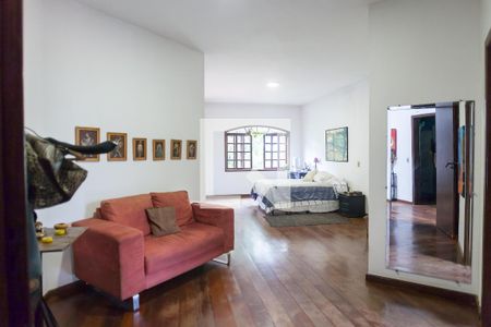 Casa de condomínio para alugar com 1800m², 4 quartos e 4 vagassuite 1